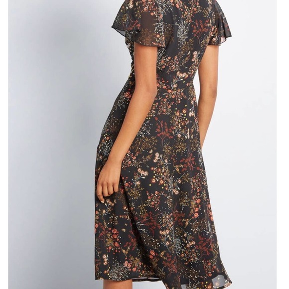 Modcloth Beaded Embellished Sequin Black Floral Midi Dress Size Medium A Line - Picture 3 of 10